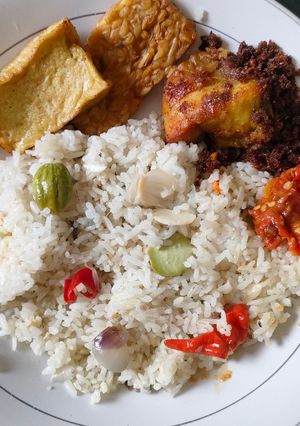 Foto resep Nasi Liwet Sunda Versi Santan