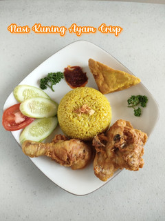 Foto resep Nasi Kuning Ayam Crispy