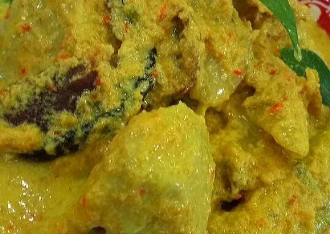 Resipi Masak Lemak Btg Keladi Bersama Ikan Bilis Mahn Oleh Leesa Alif Cookpad