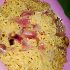 A picture of Noodles.
