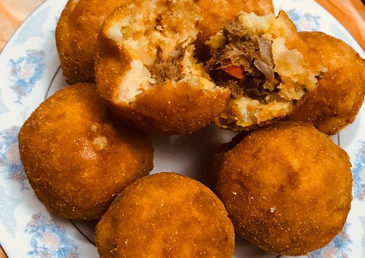 Recipe of Ultimate Crispy stuffed yam balls