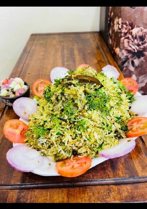 A picture of Chicken Biryani.