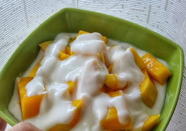 Easiest Way to Prepare Favorite Mango Yoghurt Bowl