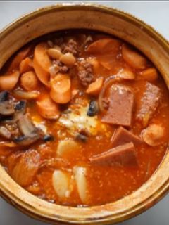Hình của món Canh quân đội Hàn Quốc - Korean Army Stew.
