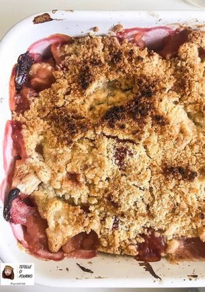 Une photo de Crumble pommes fraises 🍏🍓