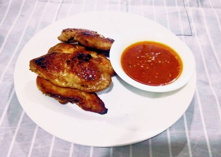 Easiest Way to Make Super Quick Homemade Pan grilled chicken and pepper sauce