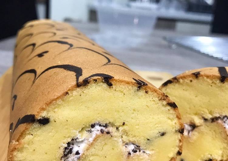 Resep Vanilla Rollcake With Choco Tiramisu Buttercream Yang Nikmat