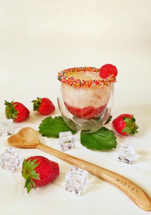 Foto resep Korean Strawberry Milk 🍓🥛