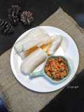 Singkong Rebus dan Cobek-cobek Belimbing Wuluh