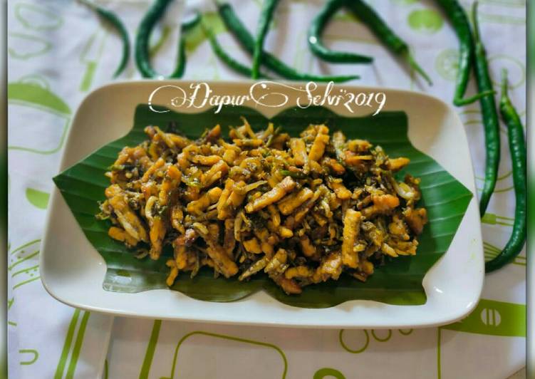 Cara Gampang Menyiapkan Sambel Tempe Teri Cabe Ijo 🍲 Anti Gagal