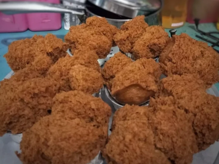 Cara Gampang Menyiapkan Resep Bolu kukus gula merah mekar yang Bisa Manjain Lidah Anti Ribet, Lezat Sekali