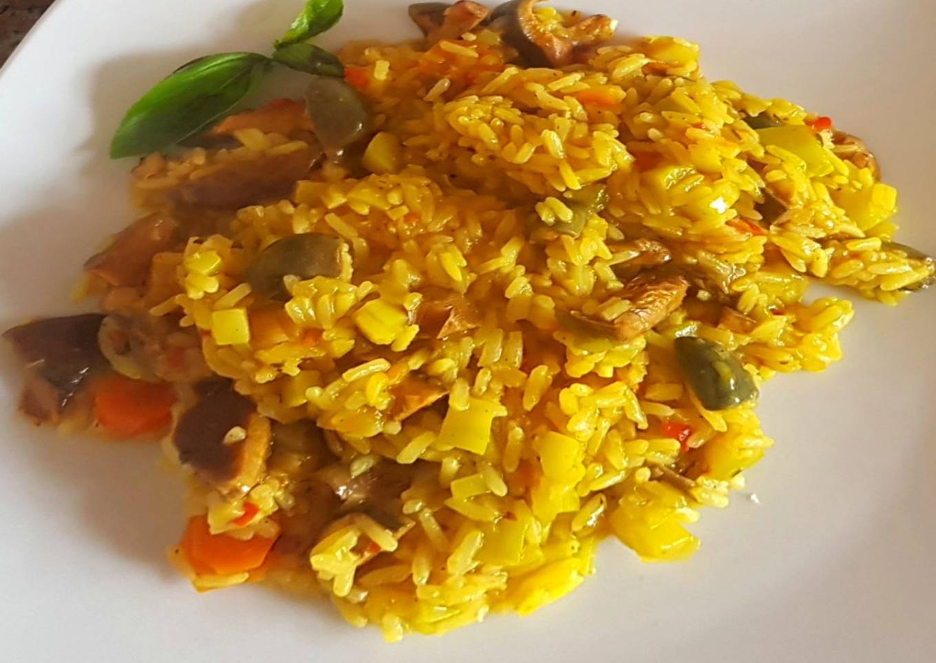 Arroz con hongos deliciosos