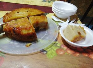 Una foto de Budín o pudín con caramelo😋sin horno