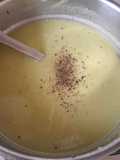 Sopa de Calabacita con Apio