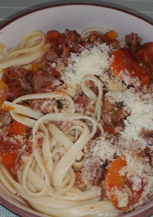 Una foto de Salsa de tomates con carne