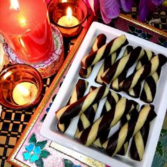 A picture of Chocolate burfi roll.
