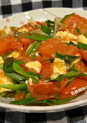 青蒜苗炒蕃茄蛋 的食譜成品照片