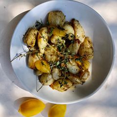 A picture of Roasted Jerusalem Artichokes with Thyme & Kumquat.