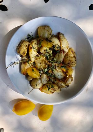 A picture of Roasted Jerusalem Artichokes with Thyme & Kumquat.