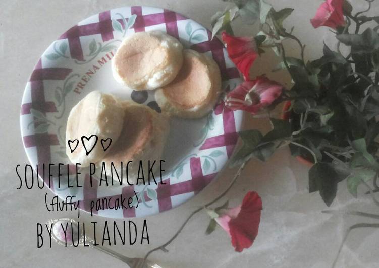 Souffle pancake (fluffy pancake)
