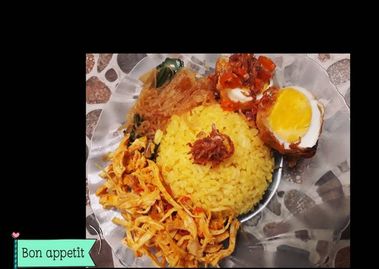 Nasi Kuning Rice Cooker