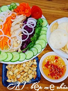 Hình của món Gỏi Sắc Xuân.