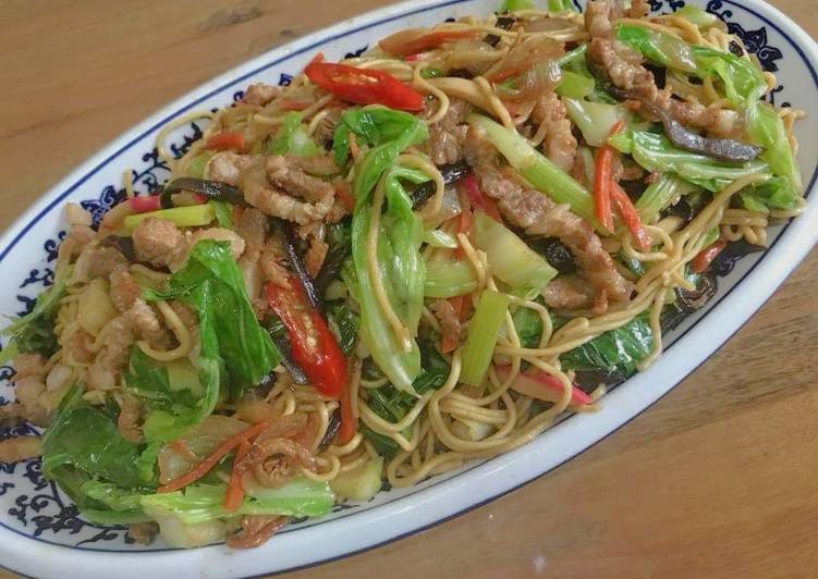 開陽肉絲炒麵