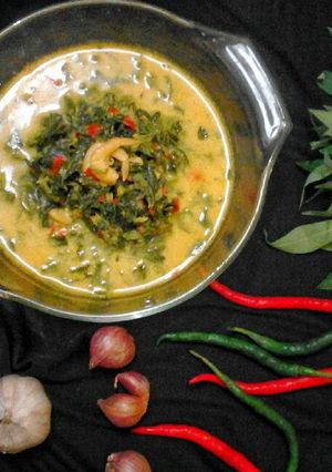 Foto resep Gulai daun ubi/singkong