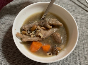 🥣眉豆花生雞腳湯 的食譜成品照片