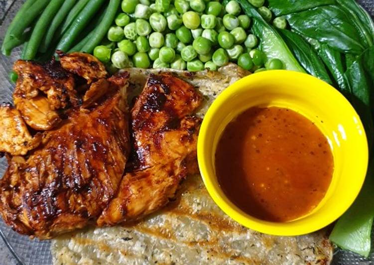 Langkah membuat Chicken Steak with Onion Pratha sedap