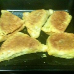 A picture of Chicken Puffs.