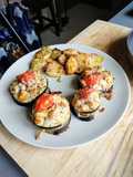 Milhojas de berenjenas con pollo y verdura