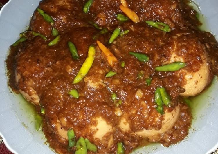 Telor bulat pedas manis