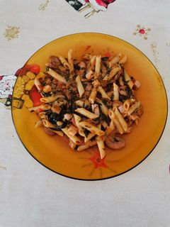 Una foto de Macarrones con espinacas