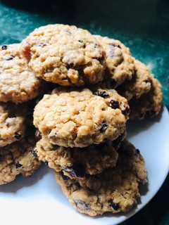 A picture of Oatmeal and Mixed dry fruit Cookies (without eggs).