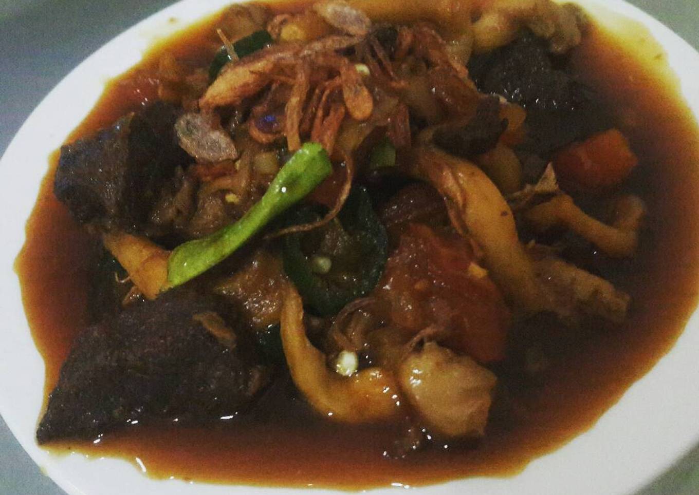 Tumis daging kambing jamur