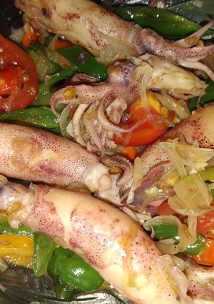 Foto resep Tumis Cumi Pelangi