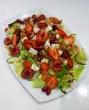 Ensalada de fresas y cerezas