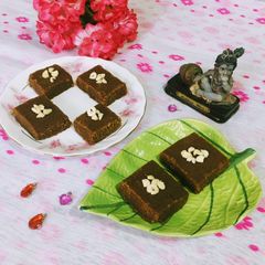 A picture of Mohanthal Besan Burfi.