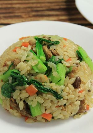 電鍋炊飯【偷偷鹿】 的食譜成品照片