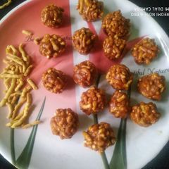 Gud Besan laddu A picture of Gud Besan laddu.