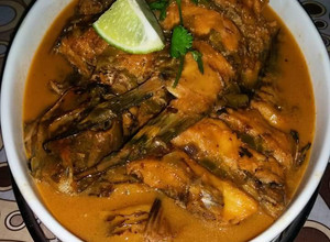 Una foto de Pescado en salsa de coco