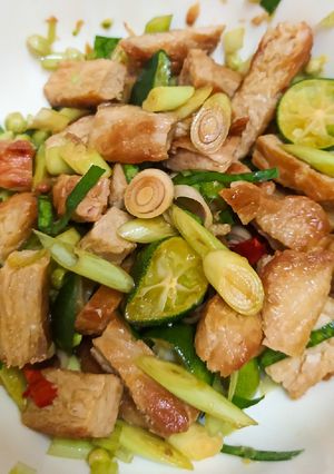 Hình của món Ba chỉ sả tắc.