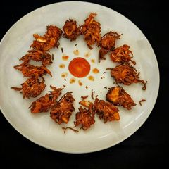 A picture of Cabbage Pakoda.