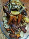 Pollo al spiedo en estragón y mostaza, papas, zanahorias asadas