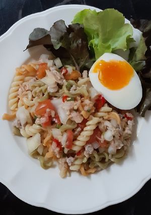 รูปของ "ยำพาสต้าทูน่า" Spicy Tuna Pasta Salad 🐟🌶🍀