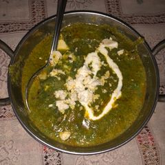 A picture of Palak paneer.
