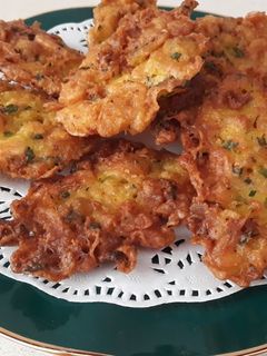 Una foto de Tortillitas de camarones