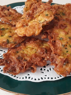 Una foto de Tortillitas de camarones