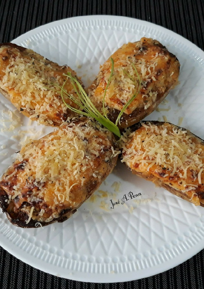 Una foto de Patatas al horno gratinadas con queso